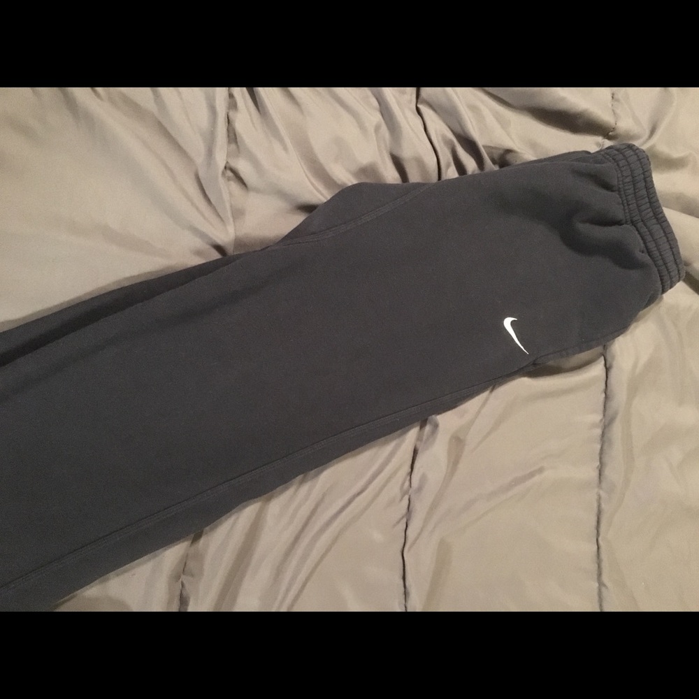 Medium men’s Nike sweatpants NAVY